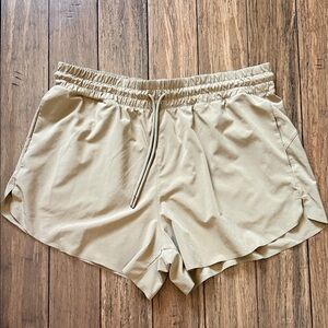 Athleta Women's Tan Shorts